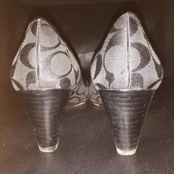 GENTLY USED Coach Black Wedges size 8.5M - Picture 3 of 6